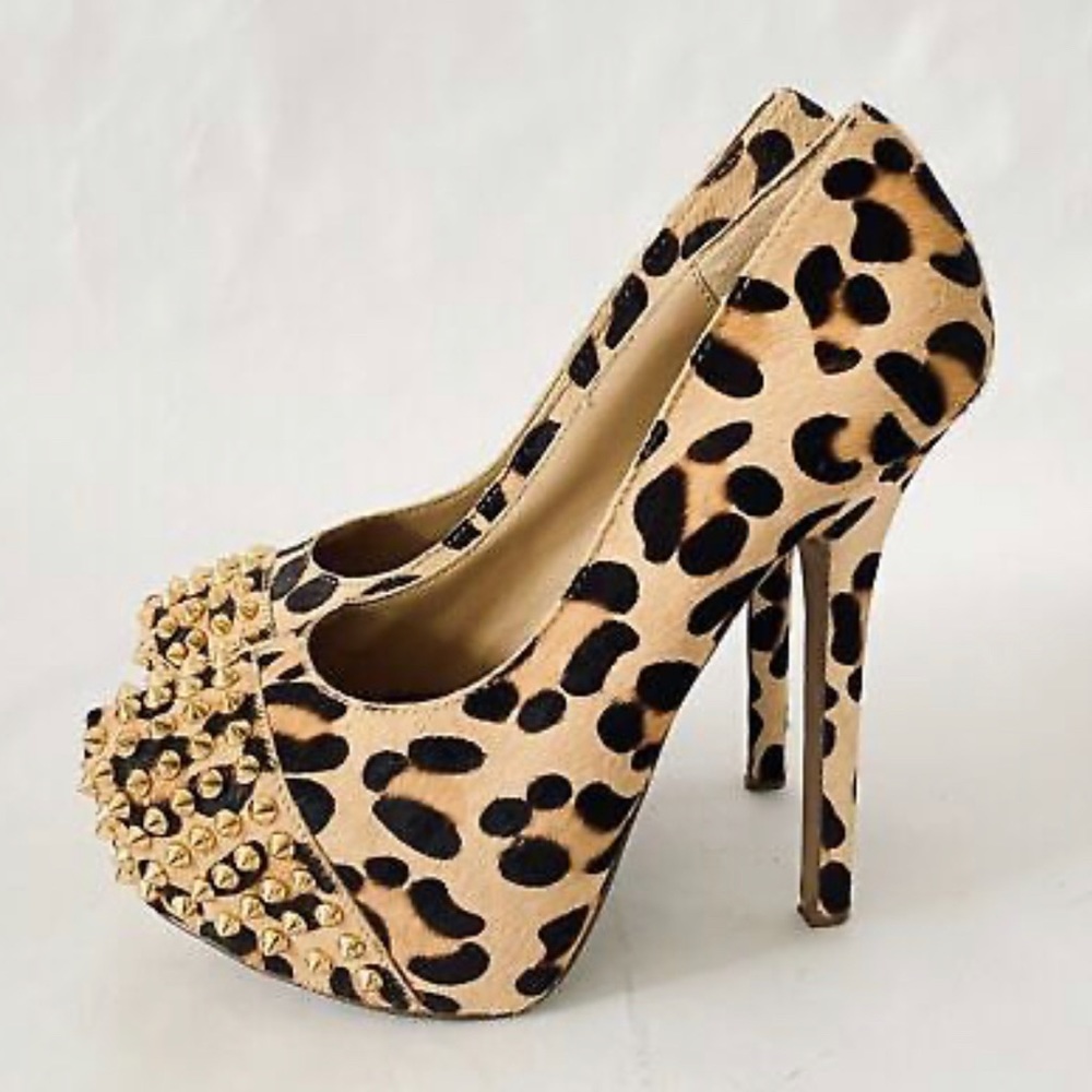 Steve Madden - real calf hair, leopard print platform heels with gold detail.